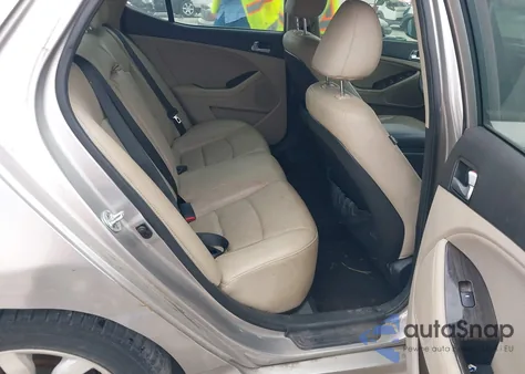 2015 Kia Optima Ex z USA, uszkodzony, nr VIN 5XXGN4A78FG424133